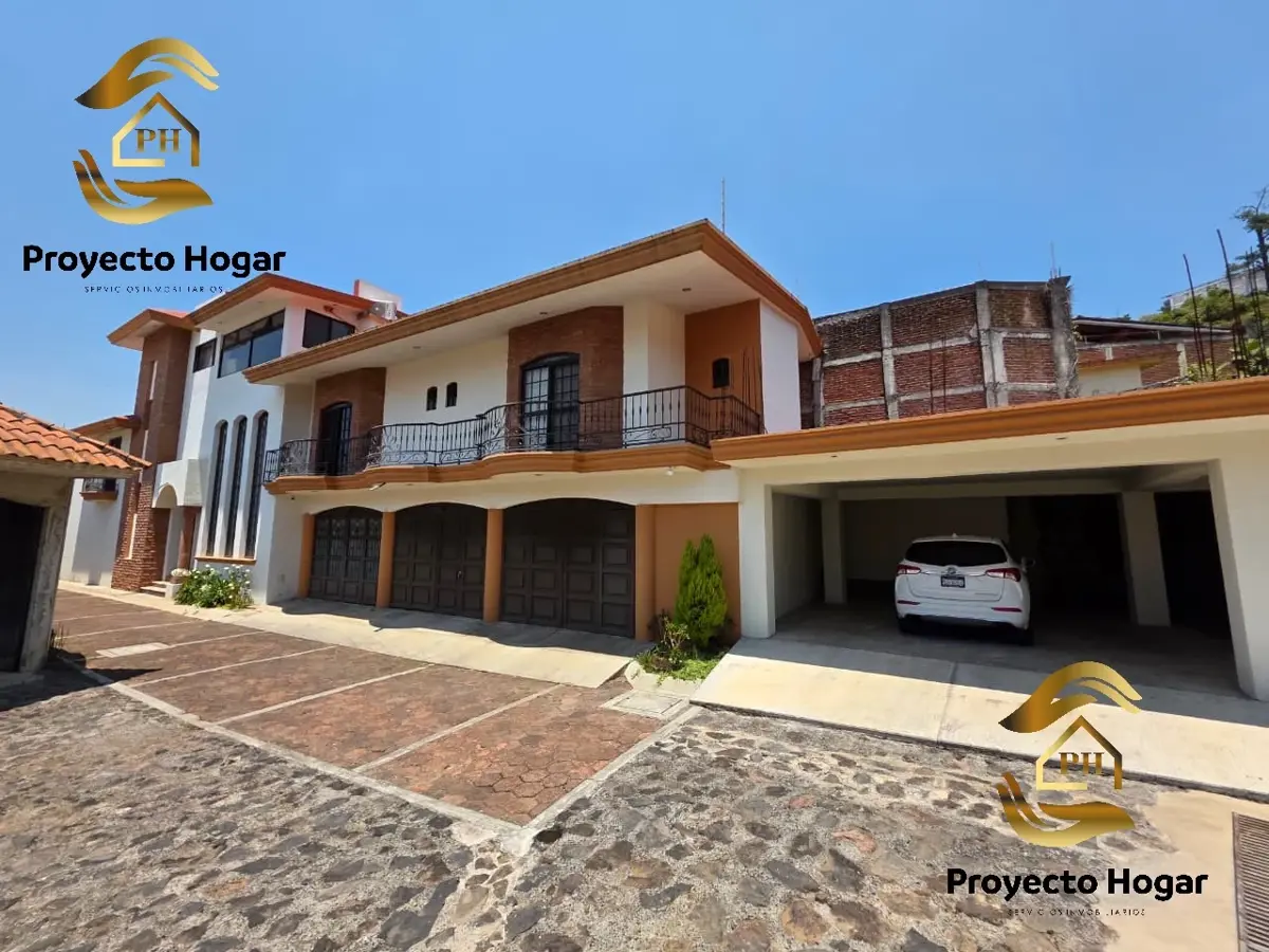 Casa en venta en Los Riyitos, Uruapan — foto 1 de 29