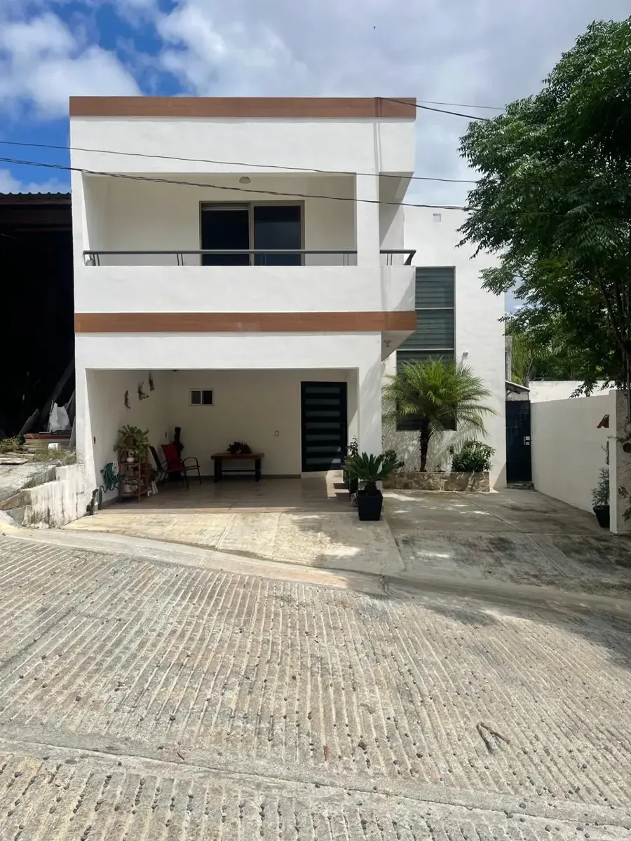 Casa en venta en San José Sur, Santiago — foto 1 de 33