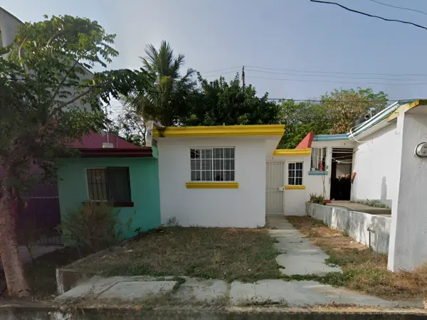 Casa en venta en Jardines de California, Coatzacoalcos — foto 2 de 8