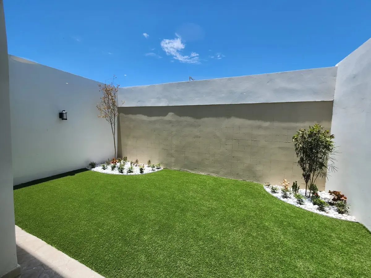Vista 3 de CASA EN VENTA LOS VIÑEDOS