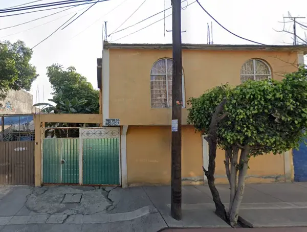 Casa en venta en Santa Martha Acatitla Iztapalapa, compra con el banco, no se aceptan créditos