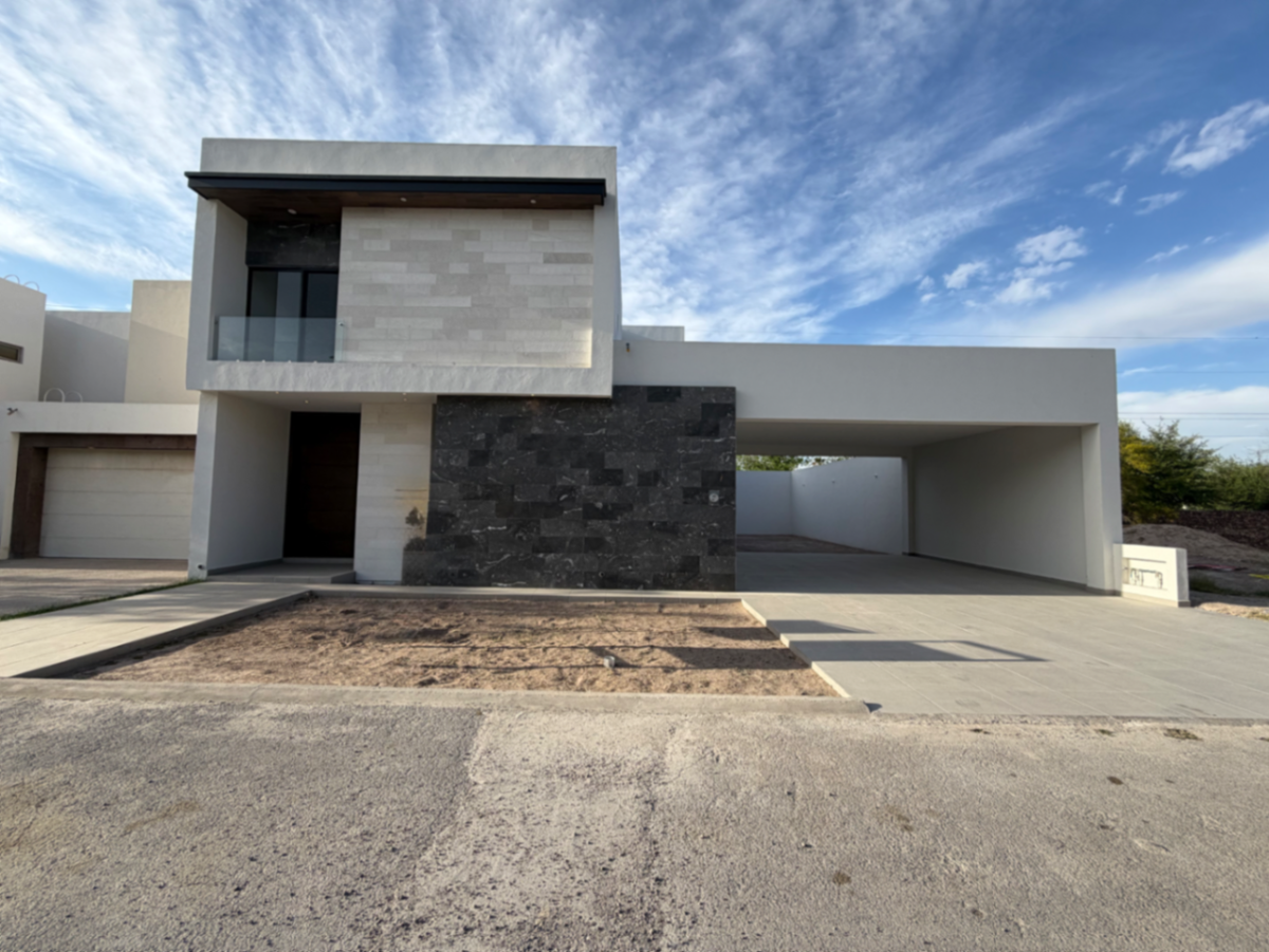 Casa Nueva en Venta en Las Trojes, Torreón: Moderna, espaciosa y en circuito cerrado. Casa Nueva en Venta en Las Trojes, Torreón: Moderna, espaciosa y en circuito cerrado.