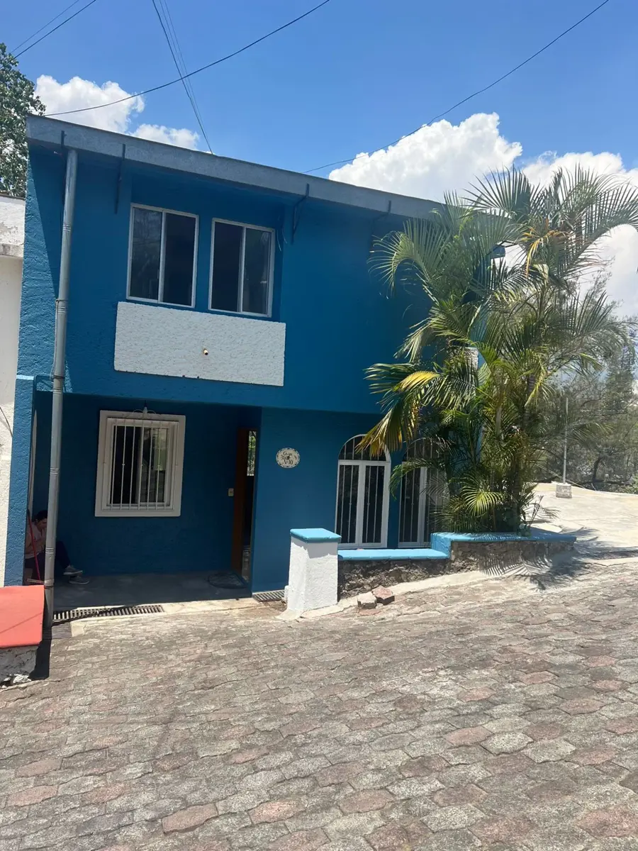 Casa en venta en Del Empleado, Cuernavaca — foto 1 de 16