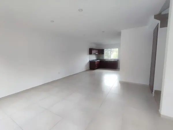 Casa en venta en Lomas de Vista Bella, Morelia — foto 3 de 15