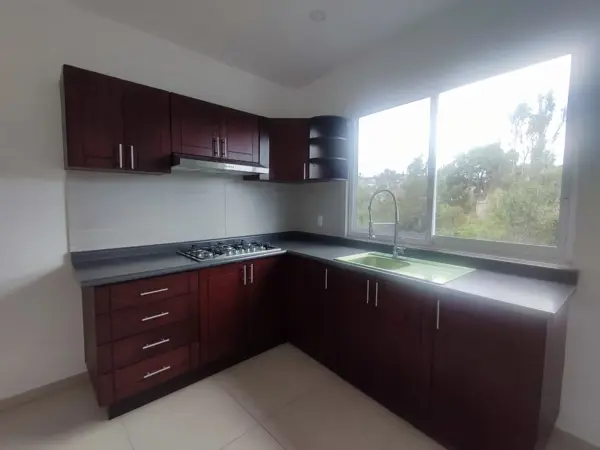 Casa en venta en Lomas de Vista Bella, Morelia — foto 2 de 15