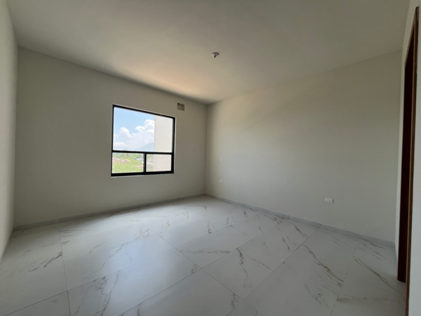 Casa en venta en La Escondida, Saltillo — foto 2 de 11
