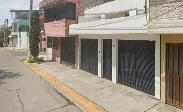 Casa en venta en Bosques de Aragon, Nezahualcóyotl — foto 2 de 8