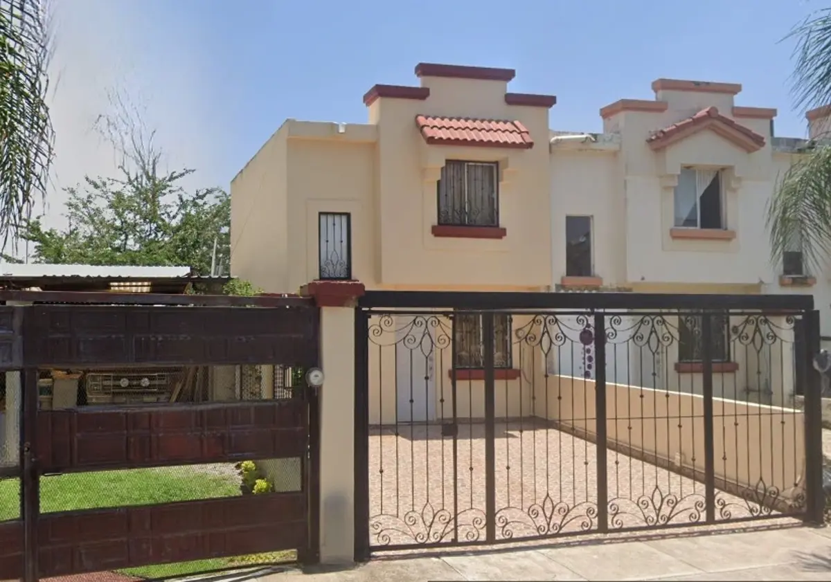 Casa en venta en Paseos Independencia, Guadalajara — foto 1 de 13