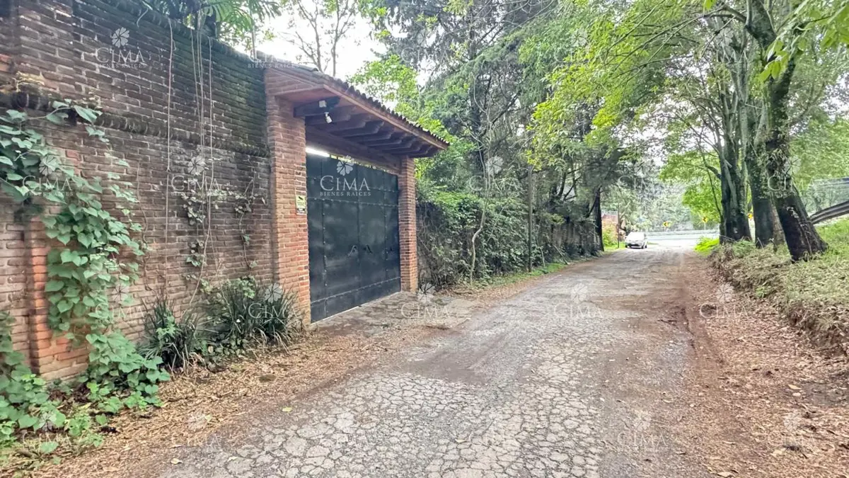 Terreno en venta en Santa Maria Ahuacatitlan, Cuernavaca — foto 1 de 9
