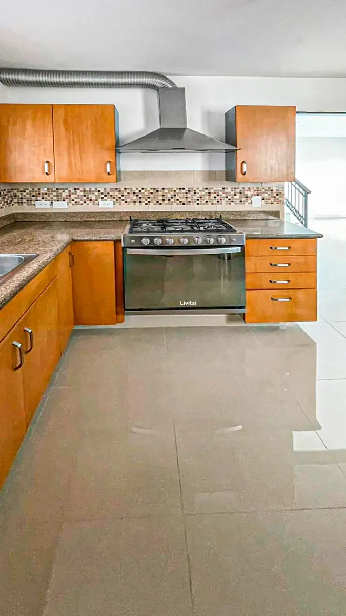 Casa en renta en Ventanas de la Huasteca, Santa Catarina — foto 1 de 10