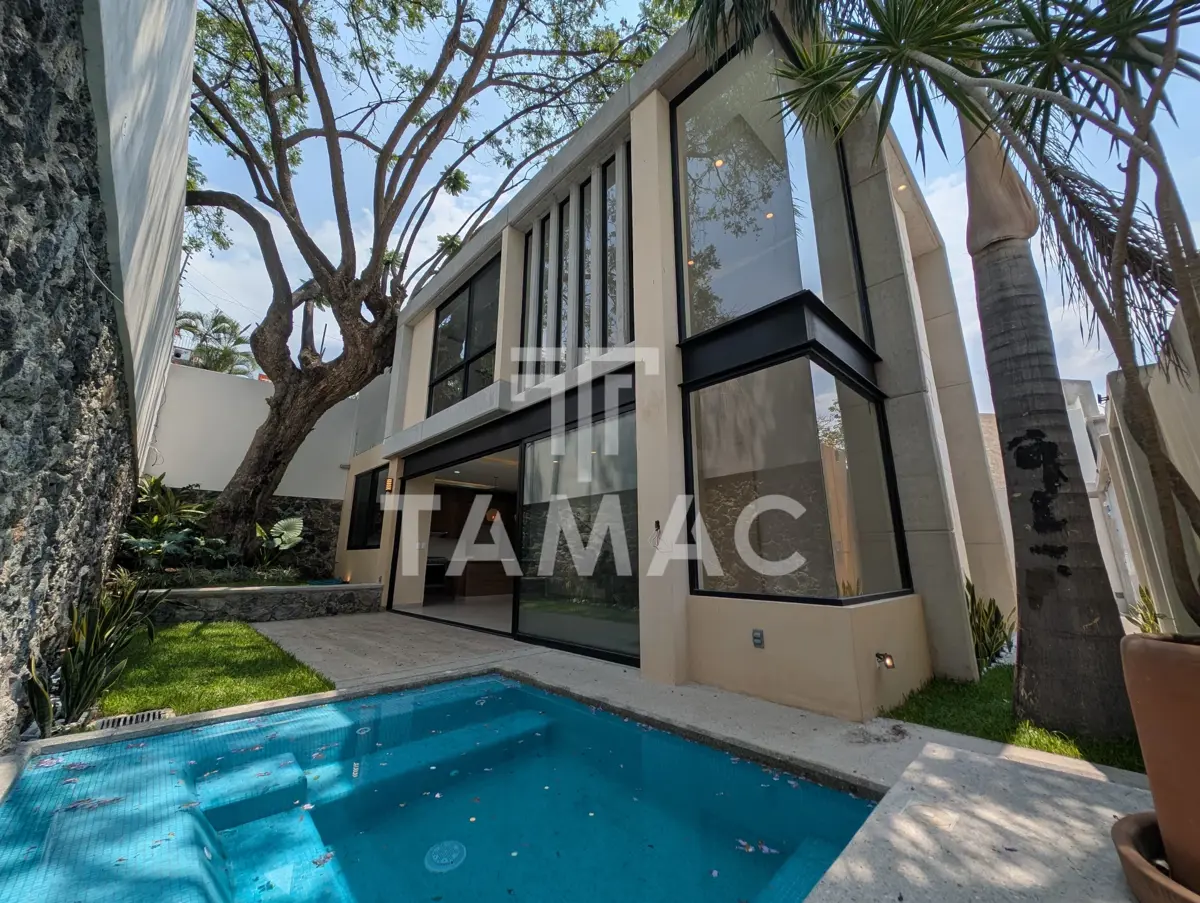Casa en venta en Lomas del Mirador, Cuernavaca — foto 1 de 29