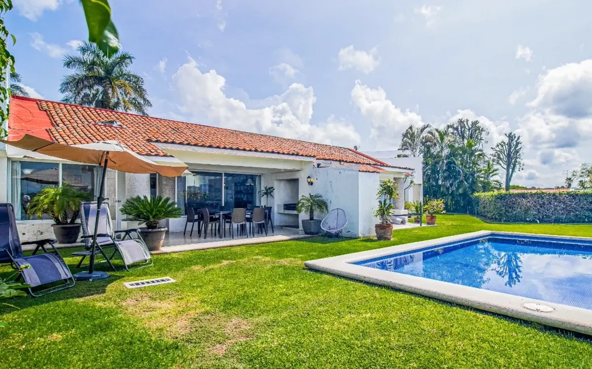 Casa en venta en Colinas de Santa Fe, Xochitepec — foto 1 de 23