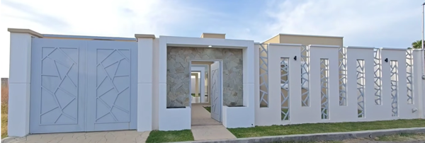 Casa en Ayala, Morelos: Amplia y Moderna con Jardín cerca del Club de Golf