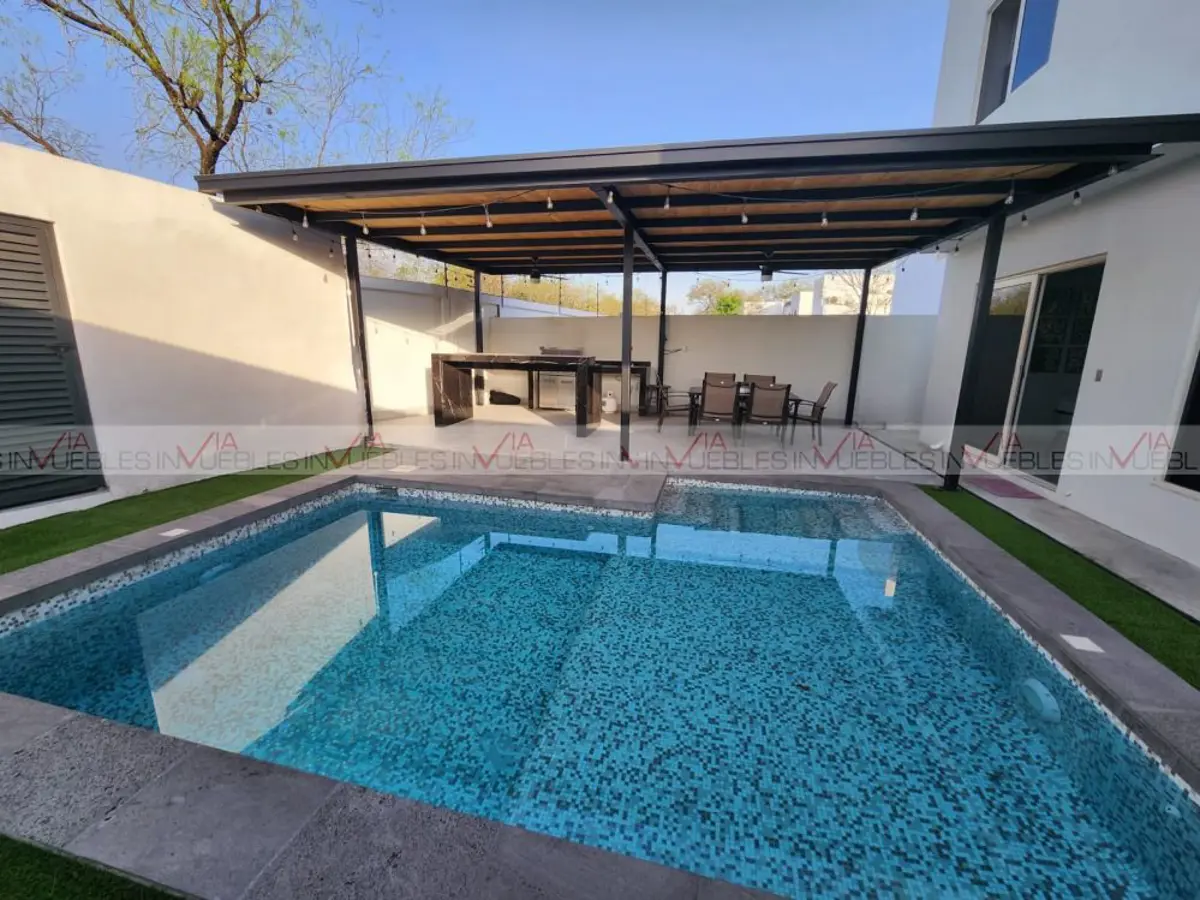 Casa en venta en Amorada Privada Residencial, Santiago — foto 1 de 18