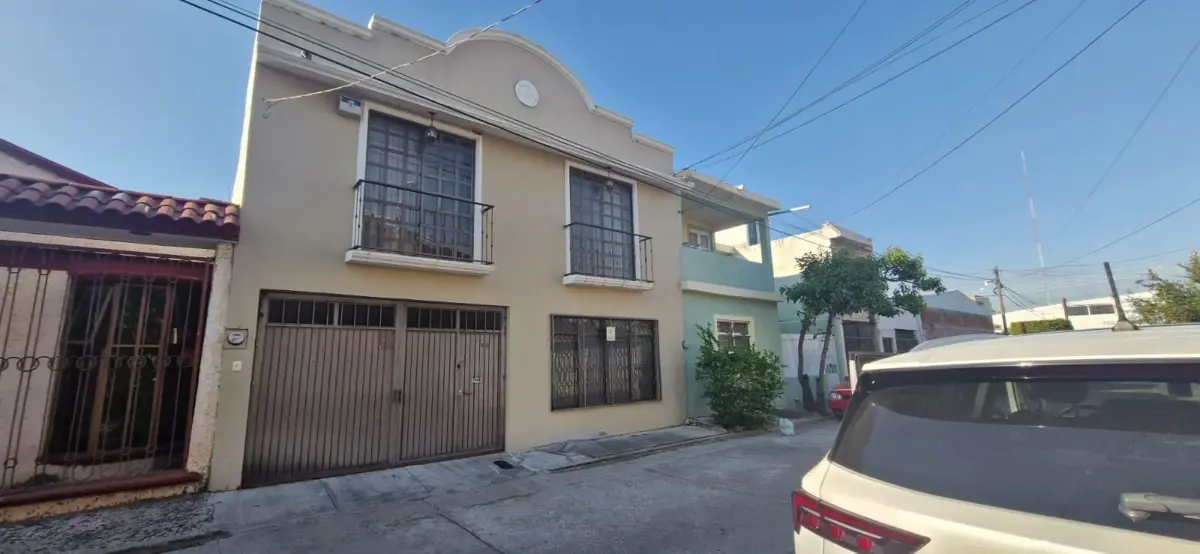 Casa en venta en La Pradera, Irapuato — foto 1 de 15