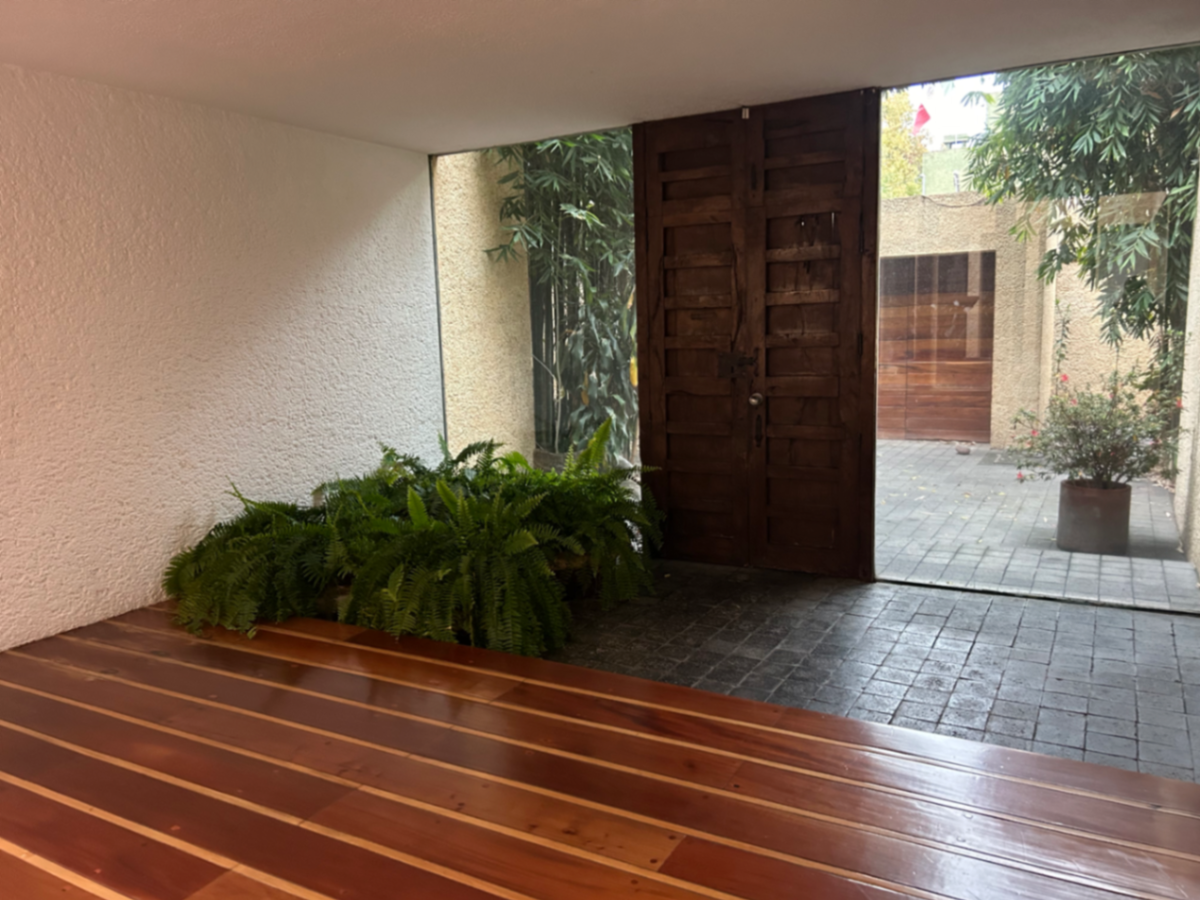 Casa en venta en Tlalpan Centro, Tlalpan — foto 1 de 30