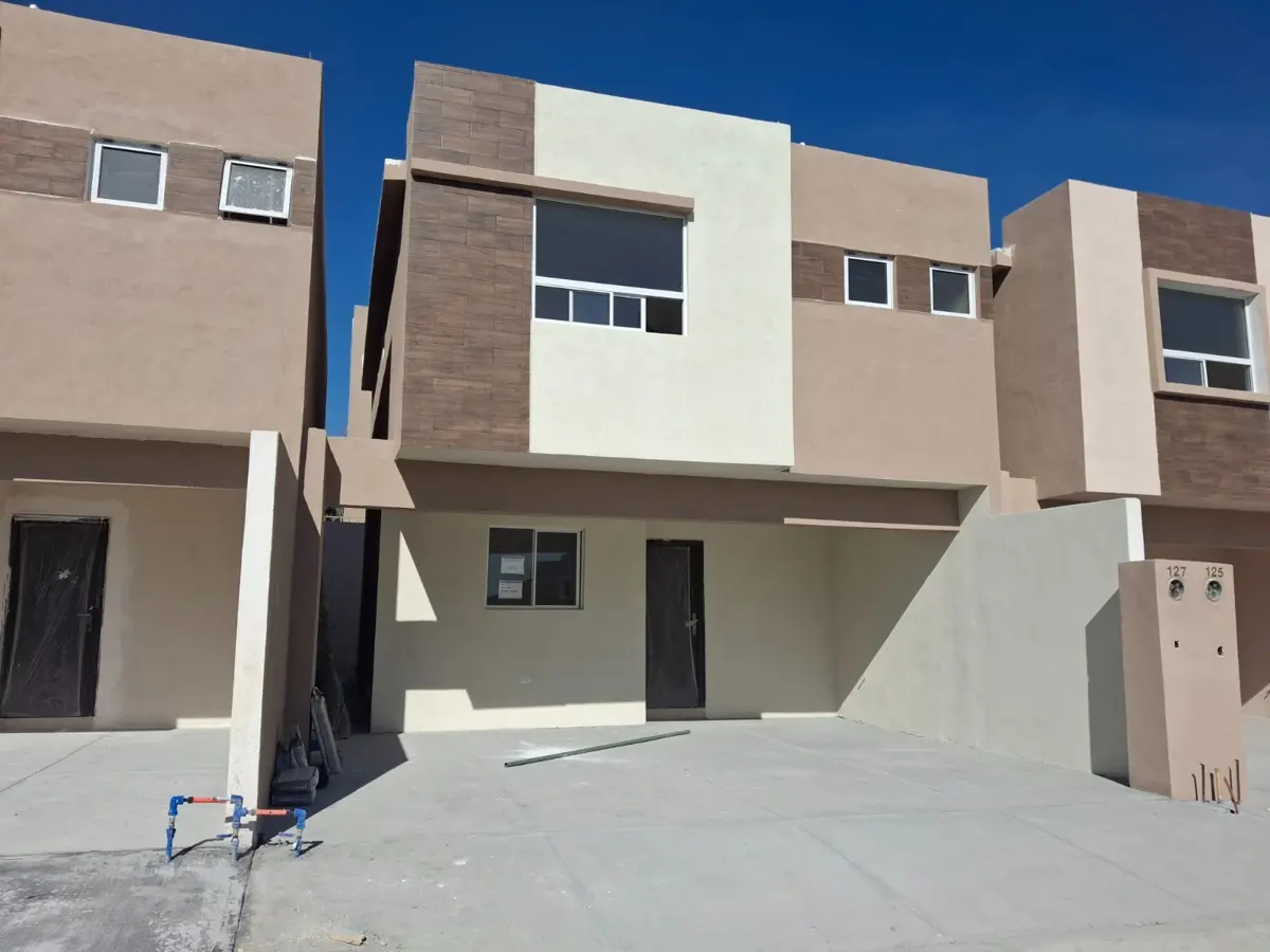 Casa en venta en Valterra Residencial, Apodaca — foto 1 de 6