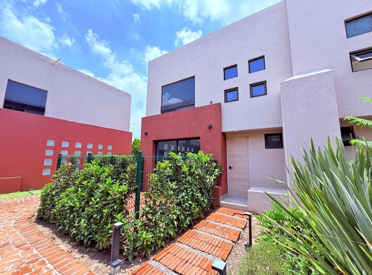 Casa en renta en La Rivera, San Andrés Cholula — foto 1 de 12