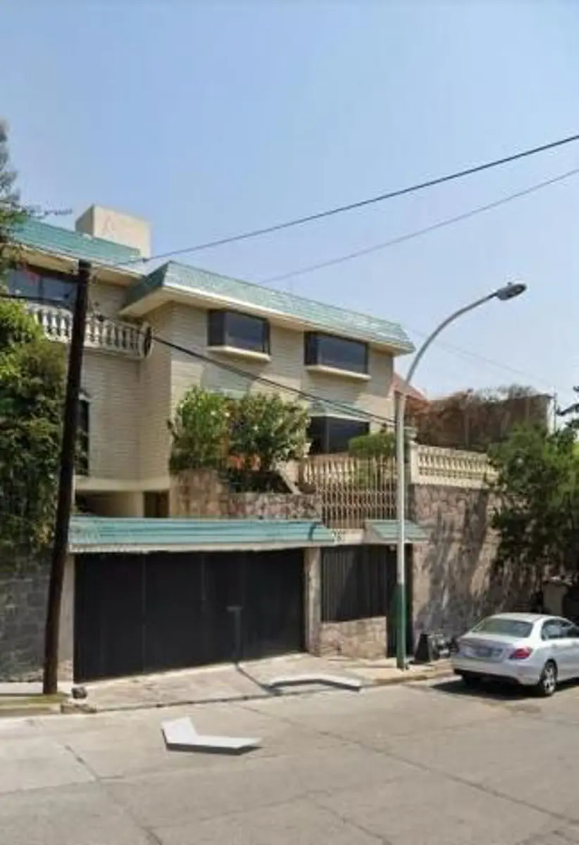 Casa en venta en Lomas de Tecamachalco, Naucalpan de Juárez — foto 1 de 8