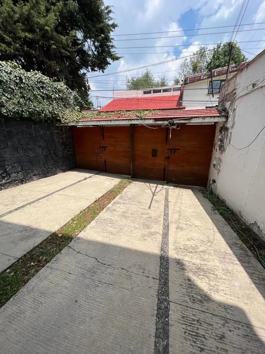 Casa en venta en Lomas de Tecamachalco, Naucalpan de Juárez — foto 1 de 9