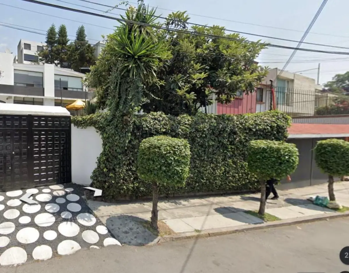 Casa en venta en Lomas de Tecamachalco, Huixquilucan — foto 1 de 11