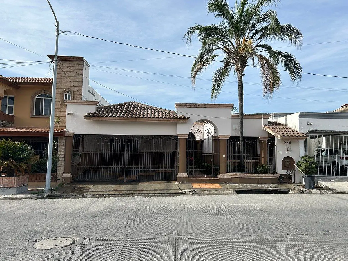 Casa en venta en Colinas de San Jeronimo, Monterrey — foto 1 de 14
