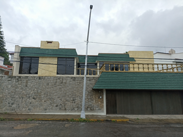 Casa en Venta en Villa Satelite la Calera