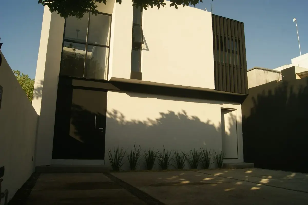 Casa en venta en Residencial Esmeralda, Colima — foto 1 de 12
