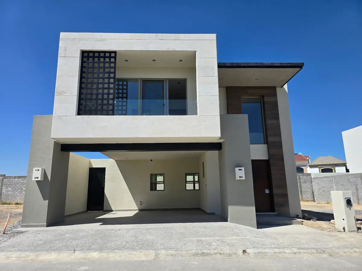 Casa en venta en Monte Sabino Residencial, Saltillo — foto 1 de 29