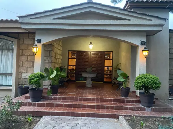 Casa en venta en Las Cabañas, Saltillo — foto 2 de 41