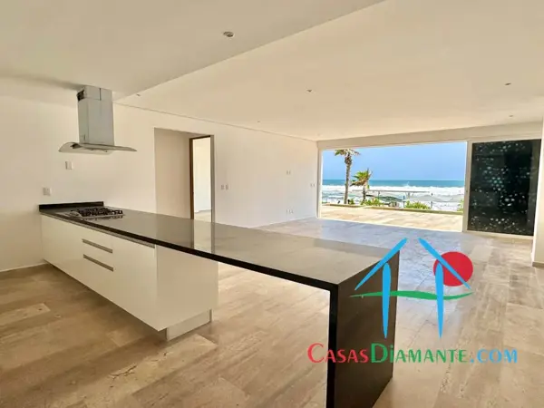 Garden House de playa con terraza, alberca, jacuzzi y vista al mar