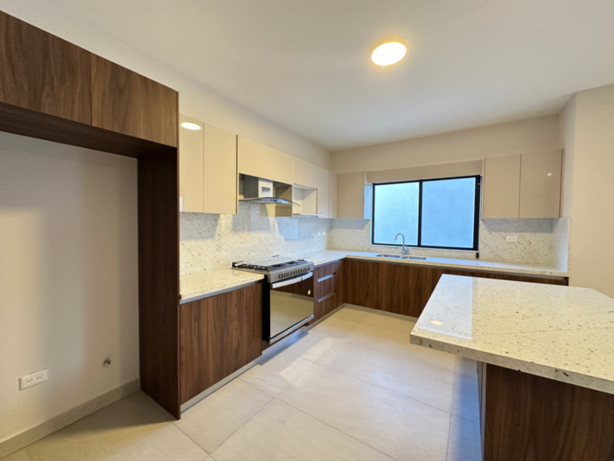 Casa en renta en Alyssa, Ramos Arizpe — foto 1 de 26