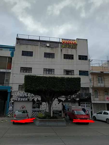 Edificio en venta en OBREGON, León — foto 2 de 19