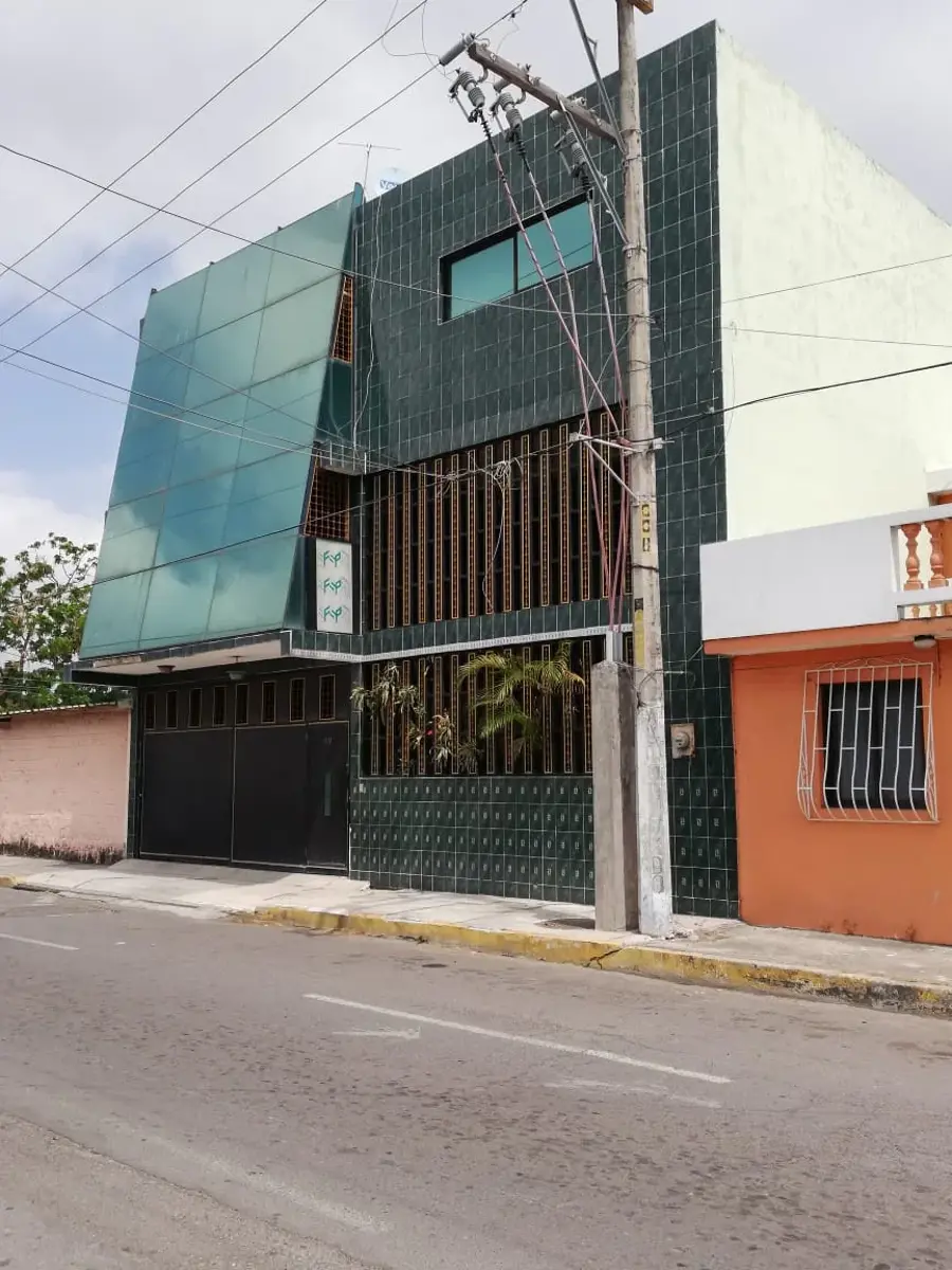 Edificio en venta en Del Maestro, Veracruz — foto 1 de 24