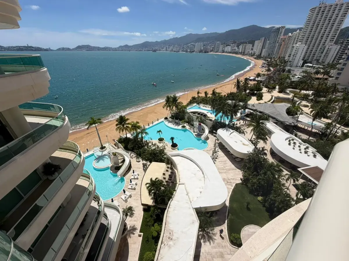Departamento en renta en Icacos, Acapulco de Juárez — foto 1 de 25