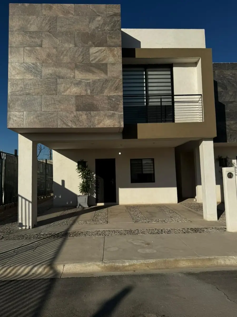 Casa en venta en El Dorado, Gómez Palacio — foto 1 de 9