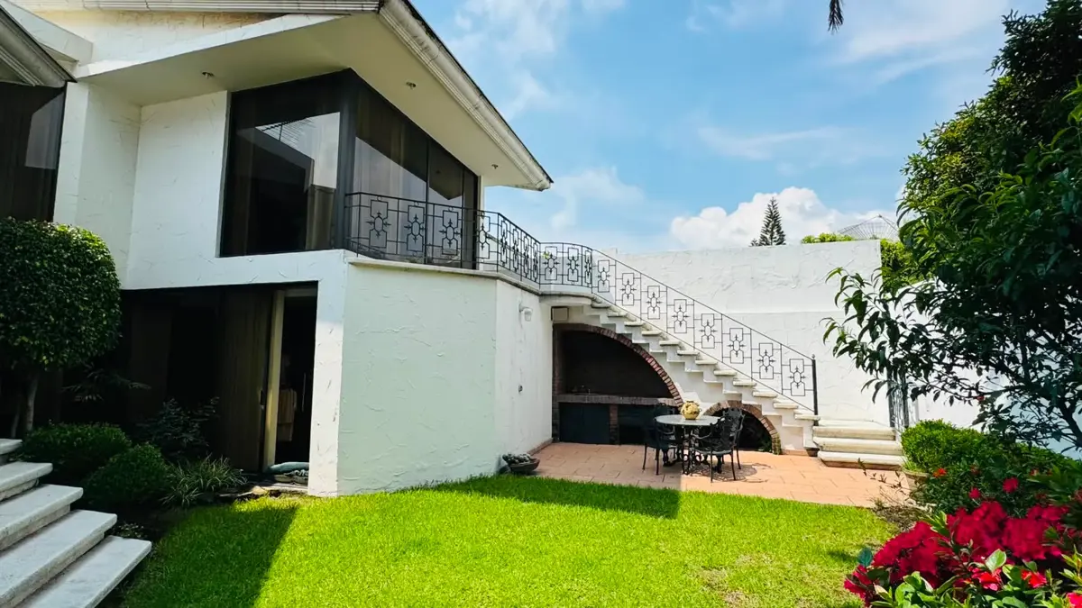CASA EN VENTA EN BOSQUES DE LAS PALMAS CASA EN VENTA EN BOSQUES DE LAS PALMAS