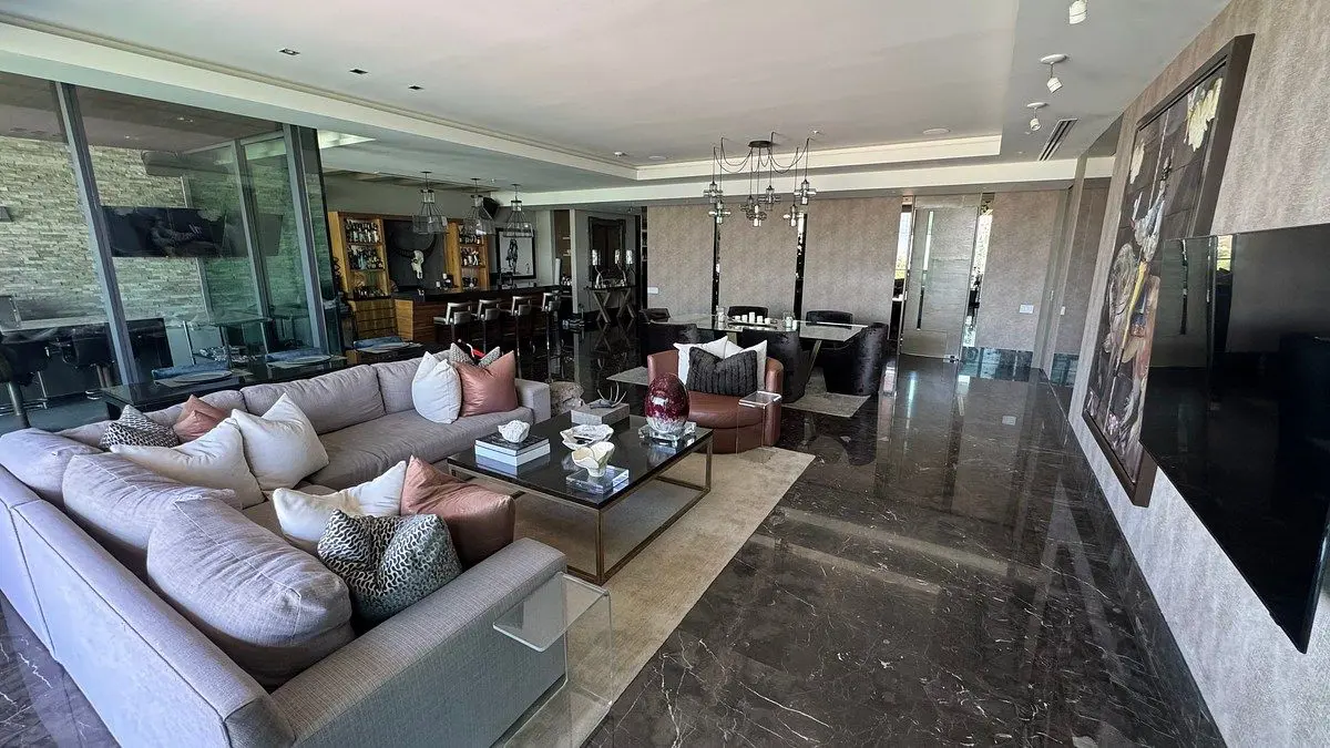 Departamento en renta en Del Valle, San Pedro Garza García — foto 1 de 15