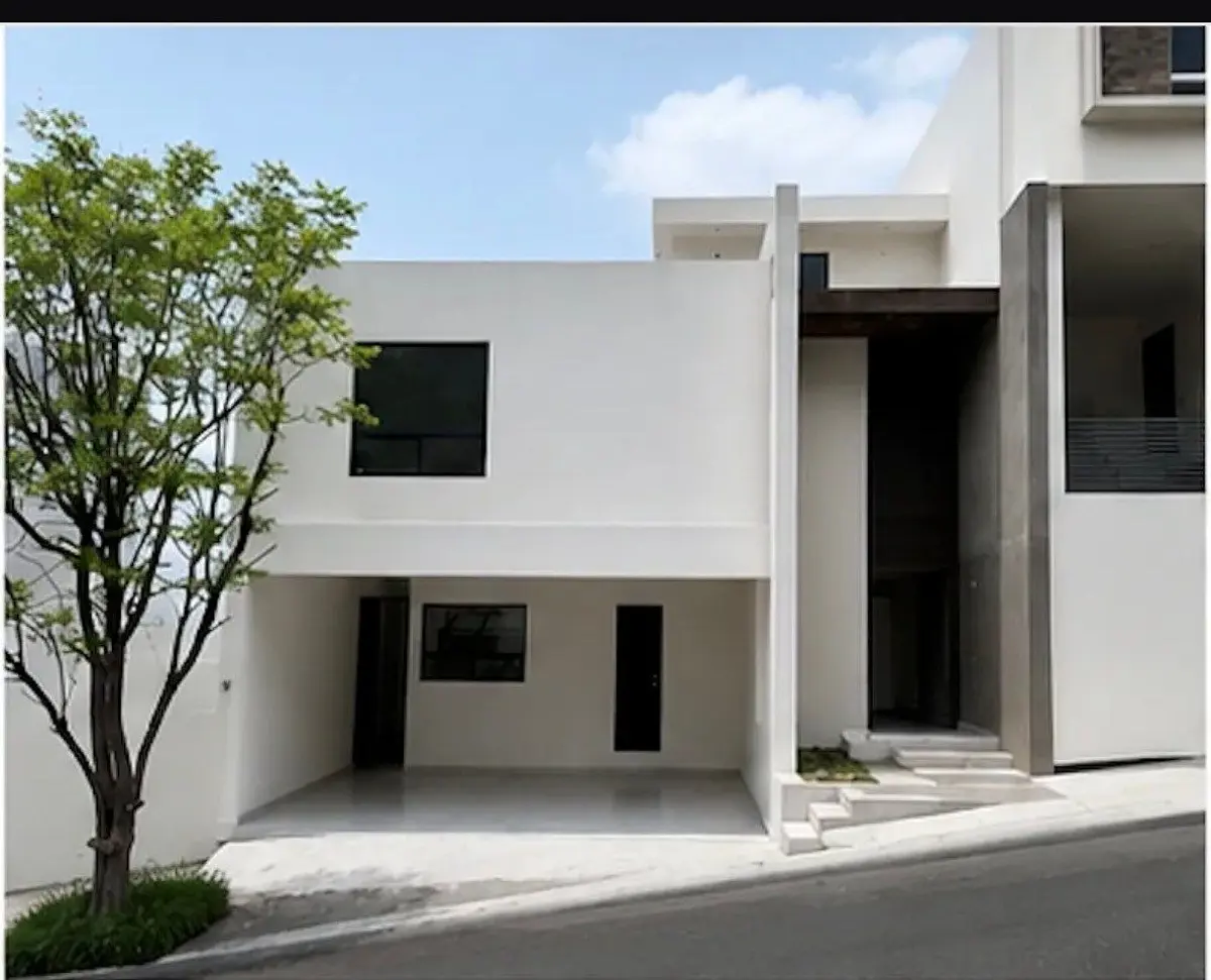 Casa en venta en Los Cenizos, Santa Catarina — foto 1 de 11