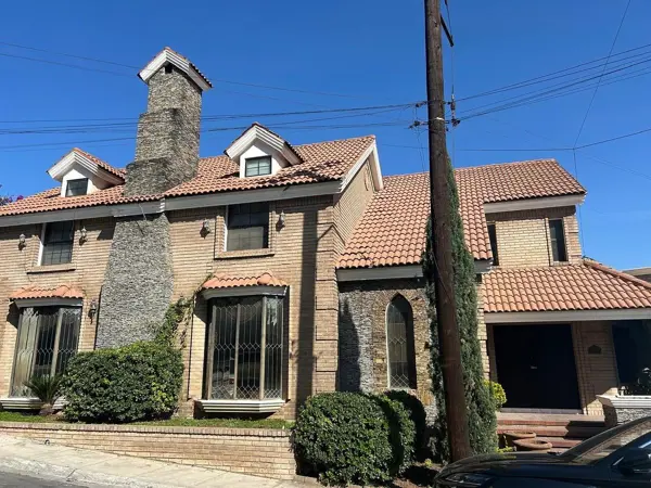 Casa en venta en Las Cumbres 5 Sector, Monterrey — foto 3 de 18