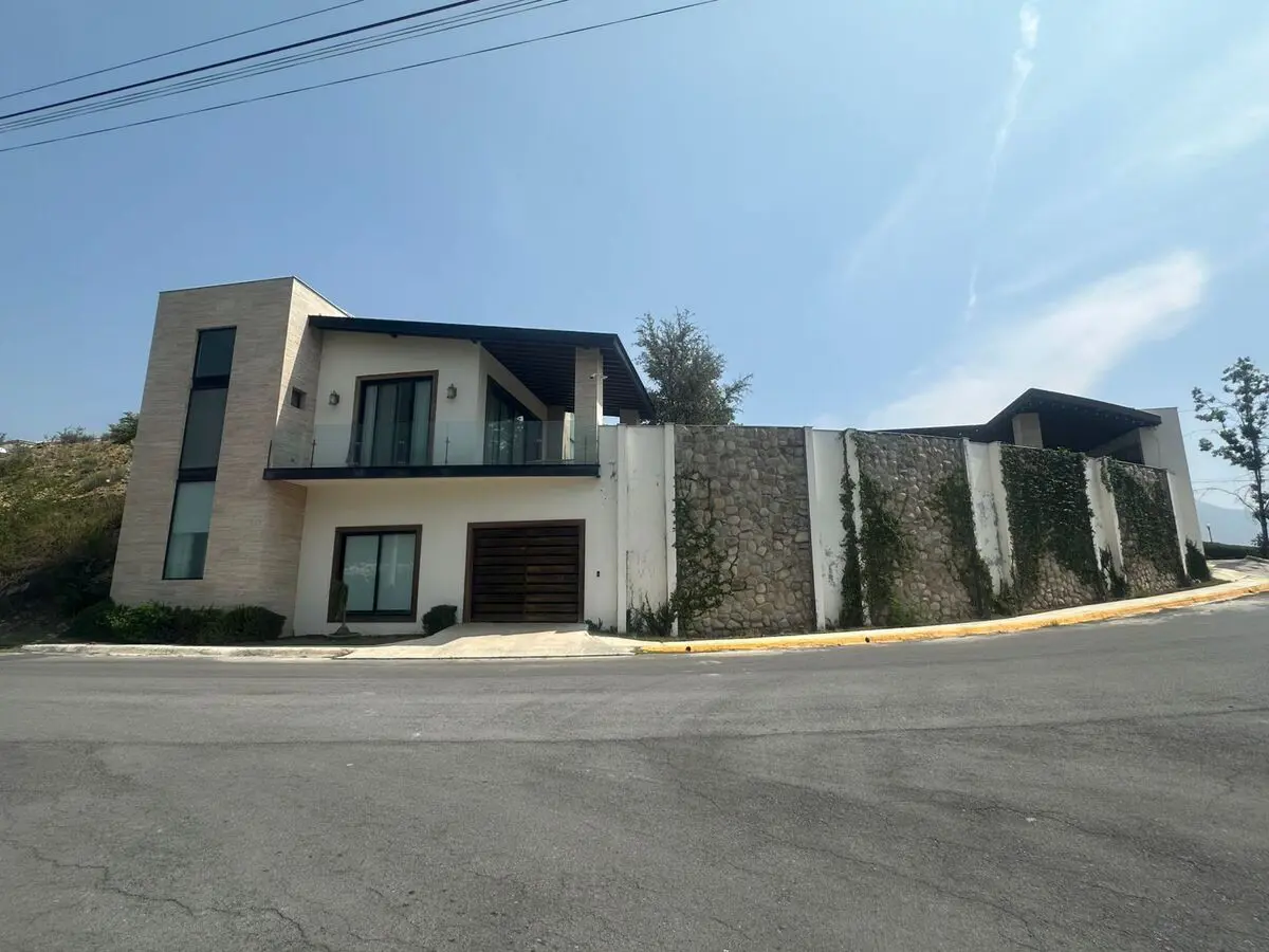 Casa en venta en Hacienda los Encinos, Monterrey — foto 1 de 25