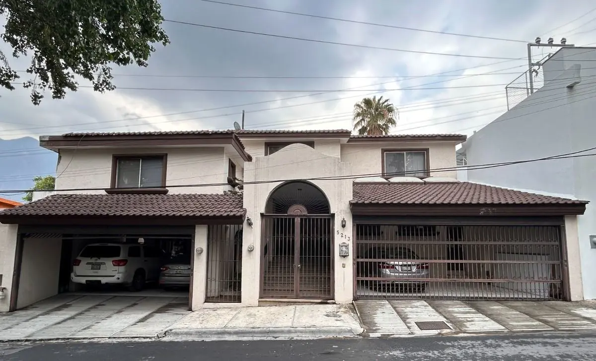 Casa en venta en Las Torres, Monterrey — foto 1 de 4