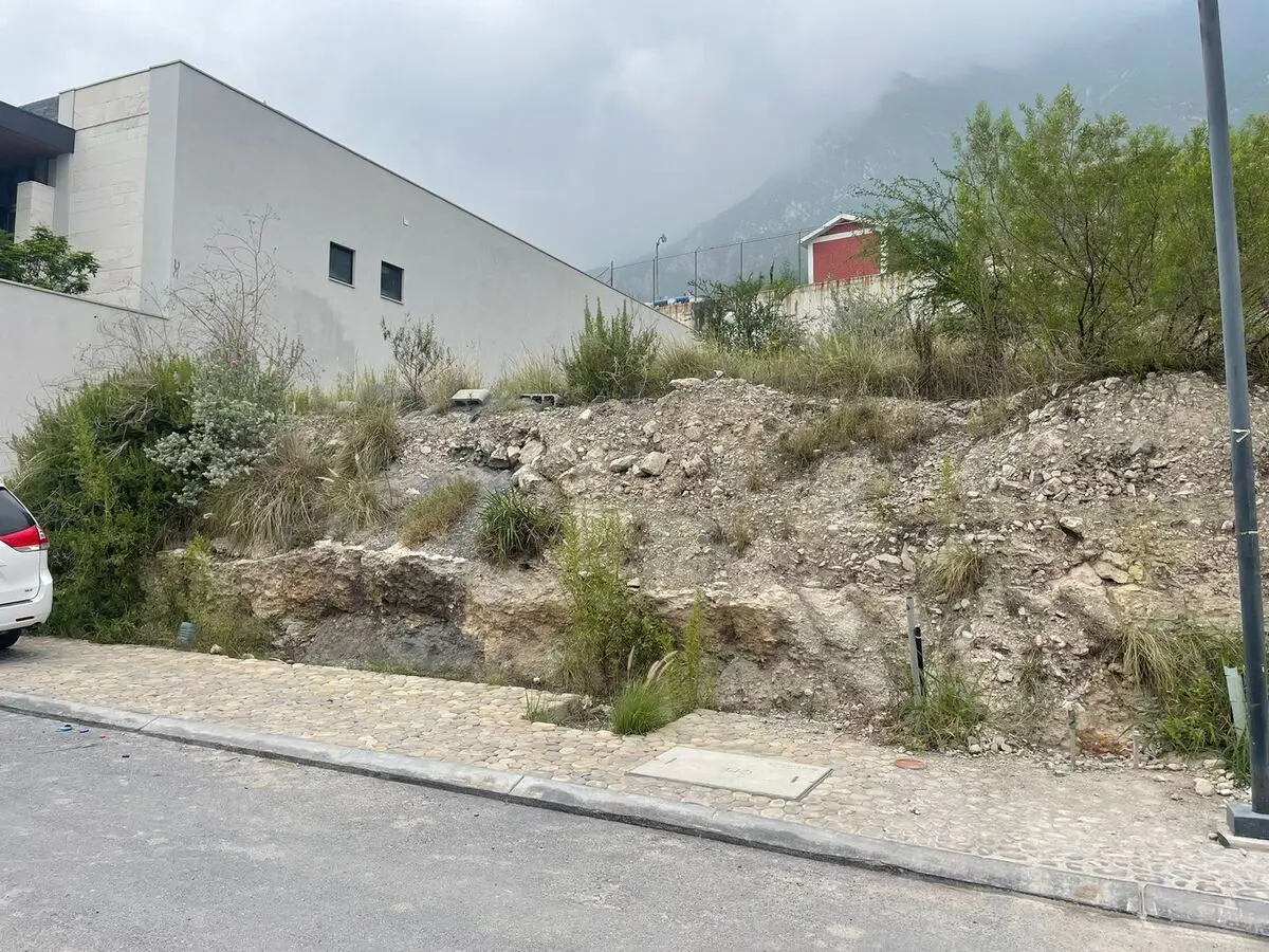 Terreno en venta en Zona Valle Poniente, San Pedro Garza García — foto 1 de 3