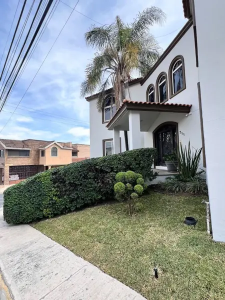 Casa en venta en Las Cumbres 4 Sector, Monterrey — foto 3 de 18