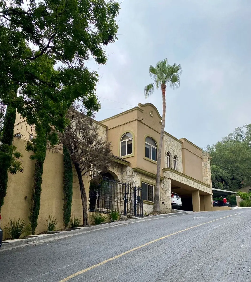 Casa en venta en Valle de San Ángel, San Pedro Garza García — foto 1 de 18