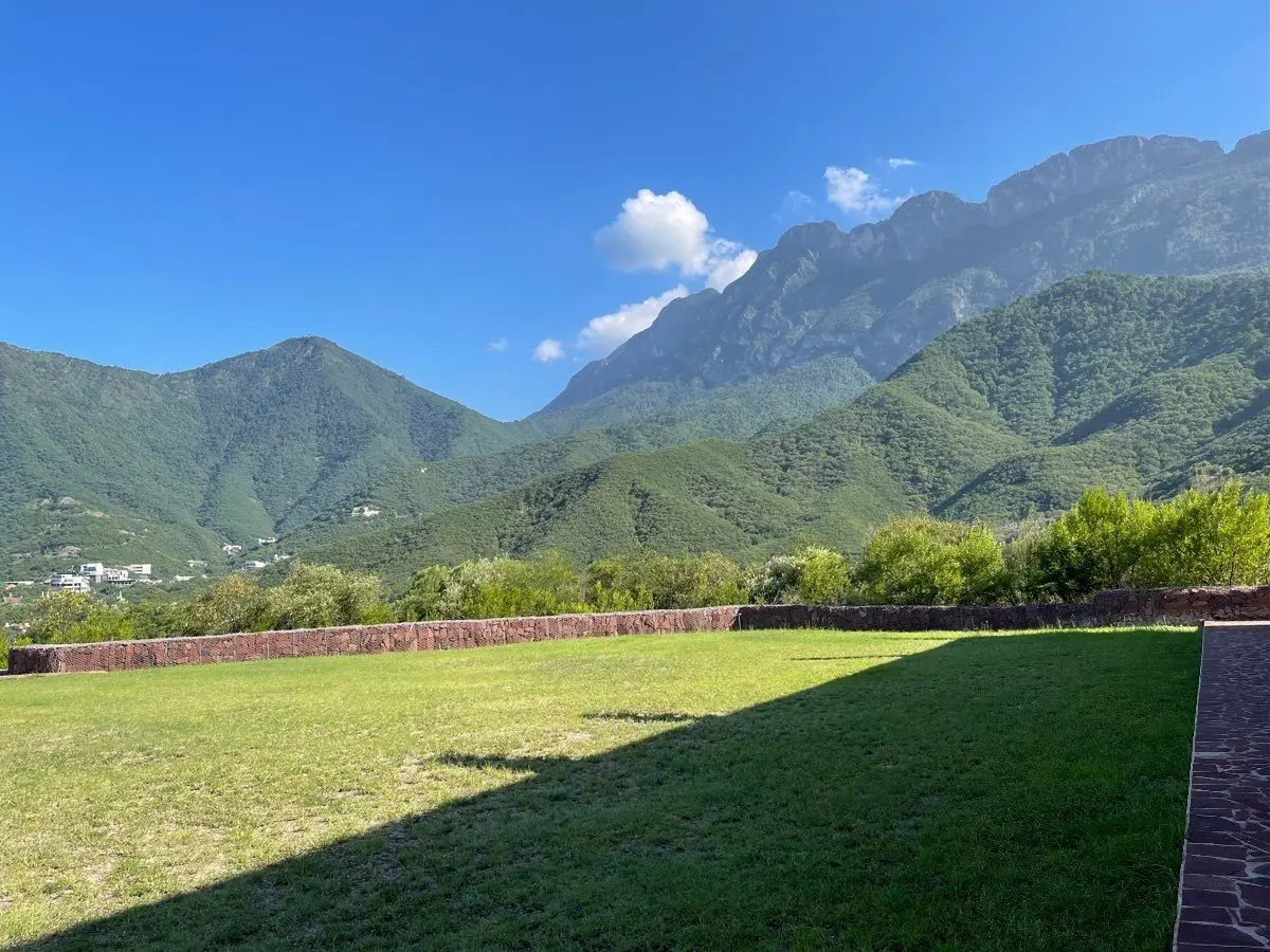 Terreno en venta en Los Encinos, San Pedro Garza García — foto 1 de 7