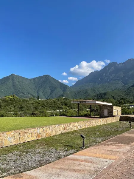 Terreno en venta en Los Encinos, San Pedro Garza García — foto 2 de 7