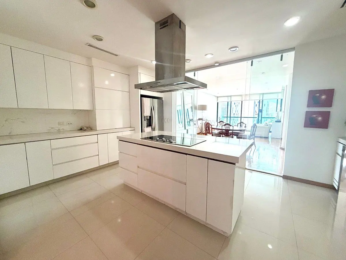 Departamento en venta en Vista Real, San Pedro Garza García — foto 1 de 11