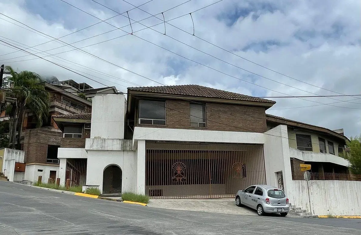 Casa en venta en Lomas del Rosario, San Pedro Garza García — foto 1 de 15