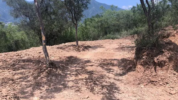 Terreno en venta en El Yerbaniz, Santiago — foto 3 de 5